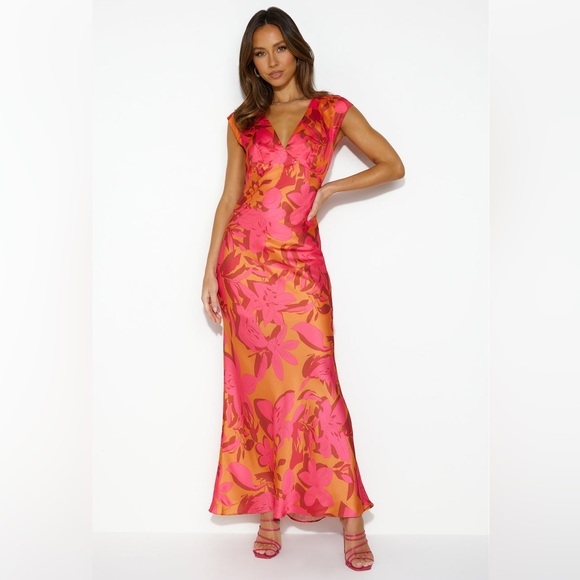 Hello Molly Dresses & Skirts - Hello Molly satin floral maxi dress nwot